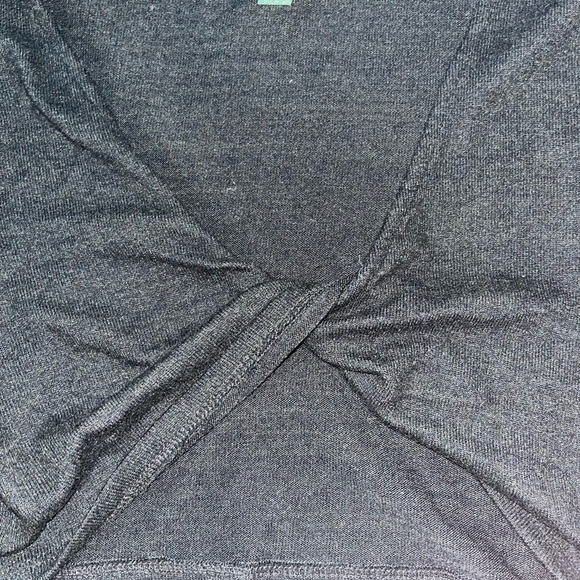 Two Wild fable extra small long sleeve front knot - Picture 2 of 3